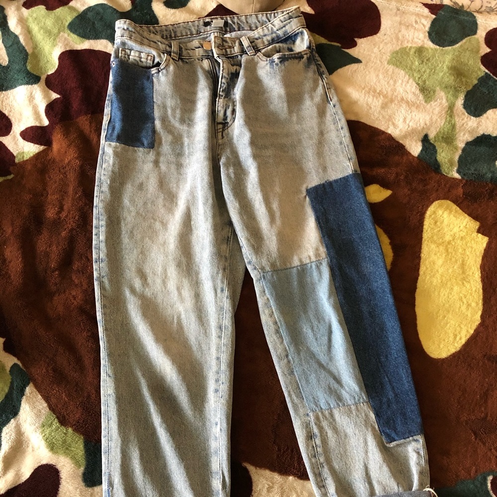 BDG WOMEN PATCH JEANS *RARE*